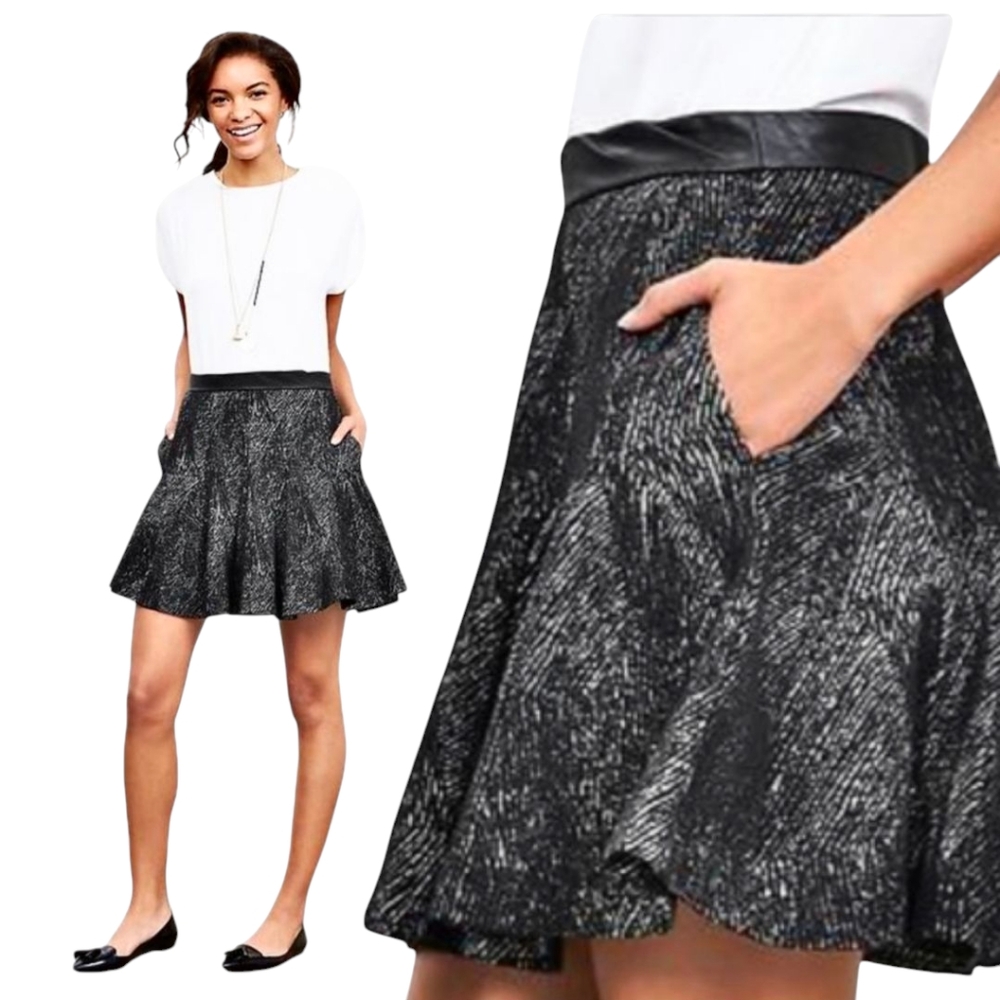 Banana Republic Jacquard Fit-and-Flare Mini Skirt | Size 8 | Black & Ivory